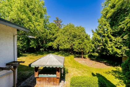 Hot Tub / Spa Photo of 5462 Bakerview Drive, Surrey, BC