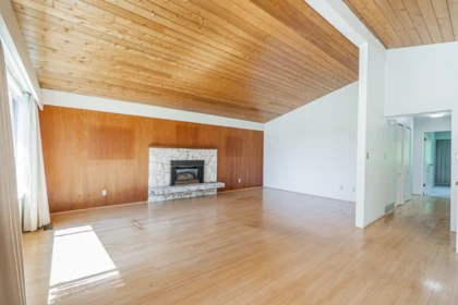 Kitchen Photo of 5462 Bakerview Drive, Surrey, BC