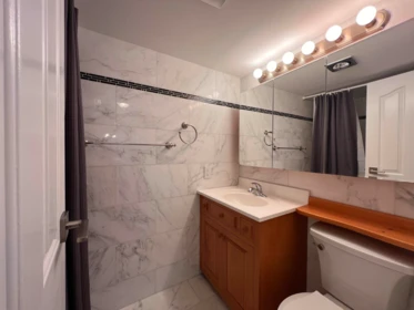 Primary Bedroom Photo of 902 710 Seventh Avenue, New Westminster, BC