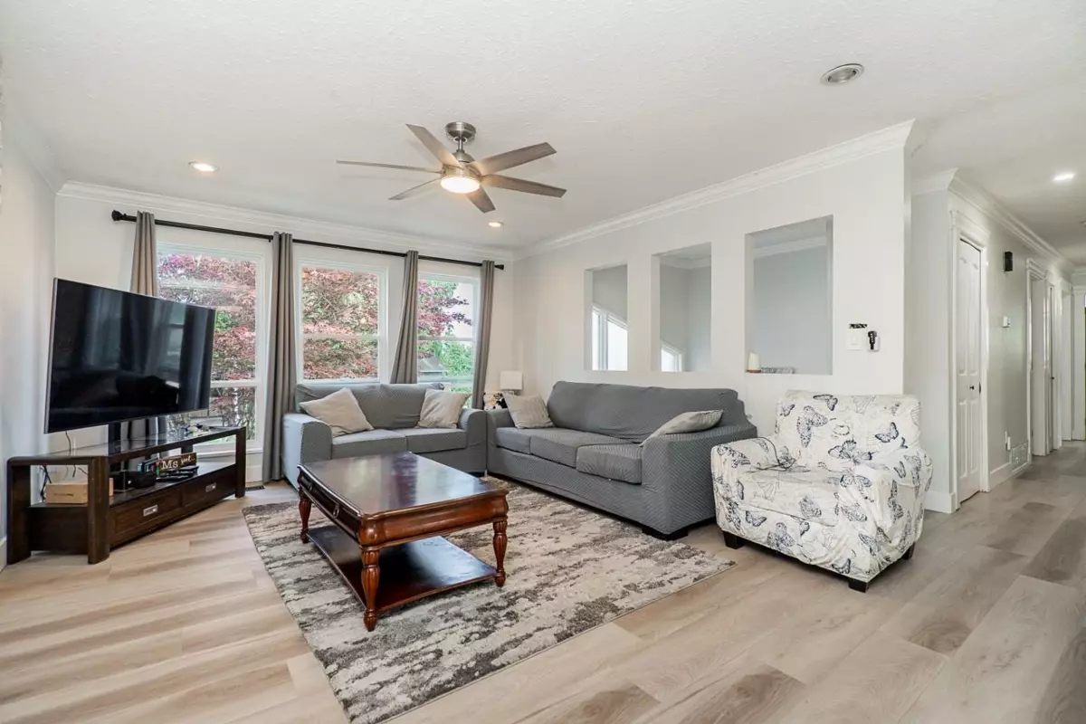 Family Room Photo of 6209 172nd Street, Surrey, BC