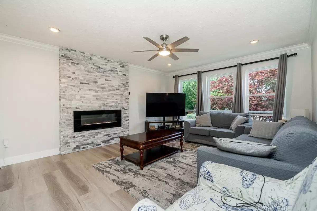 Living Room Photo of 6209 172nd Street, Surrey, BC