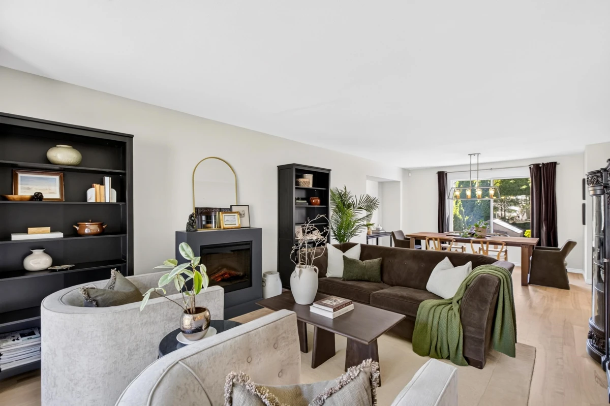 Living Room Photo of 21508 84 Avenue, Langley, BC