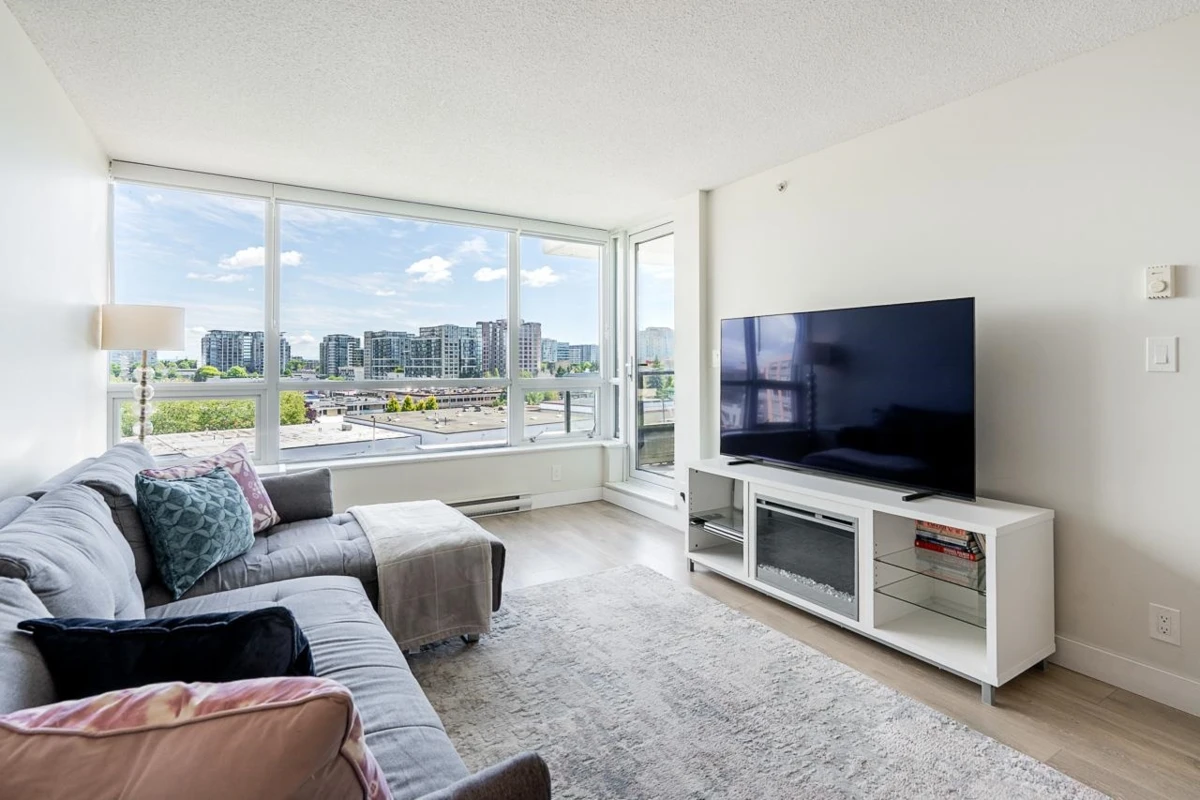 Living Room Photo of 902 7575 Alderbridge Way, Richmond, BC