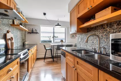 207 2080 Maple Street, Vancouver, BC, Vancouver — Apartment/Condo for sale