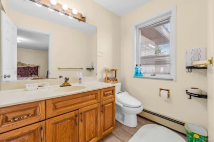 Laundry Room Photo of 1338 W 54th Avenue, Vancouver, BC