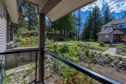 Kitchen Photo of 4 2100 Eva Lake Road, Whistler, BC