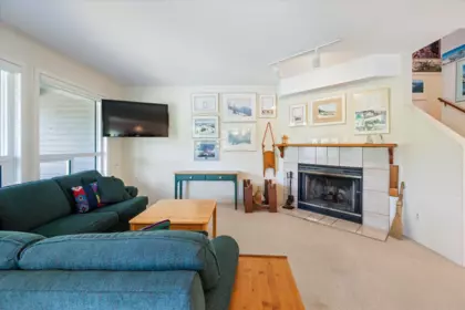 4 2100 Eva Lake Road, Whistler, BC, Whistler — Townhouse for sale