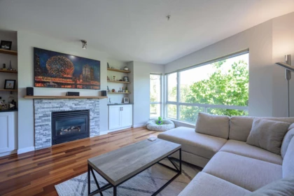 220 676 W 6th Avenue, Vancouver, BC, Vancouver — Townhouse for sale