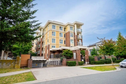 #313 13883 Laurel Drive, Surrey, BC, Surrey — Apartment/Condo for sale