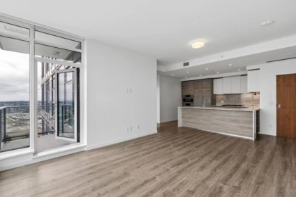 Kitchen Photo of 4504 680 Quayside Drive, New Westminster, BC