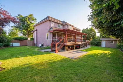 Front Yard Photo of 7260 149 Street, Surrey, BC