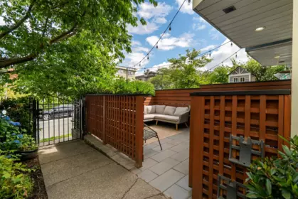 2042 Triumph Street, Vancouver, BC, Vancouver — Townhouse for sale