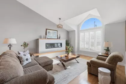 16237 Northglen Place, Surrey, BC, Surrey — Single Family Residence for sale