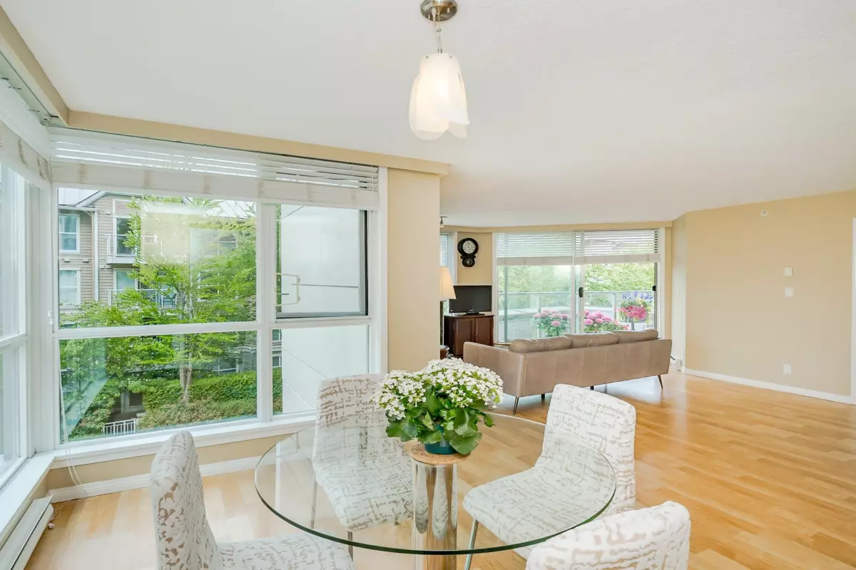 Family Room Photo of 301 5860 Dover Crescent, Richmond, BC