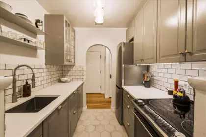 Powder Room Photo of 6 985 Jervis Street, Vancouver, BC