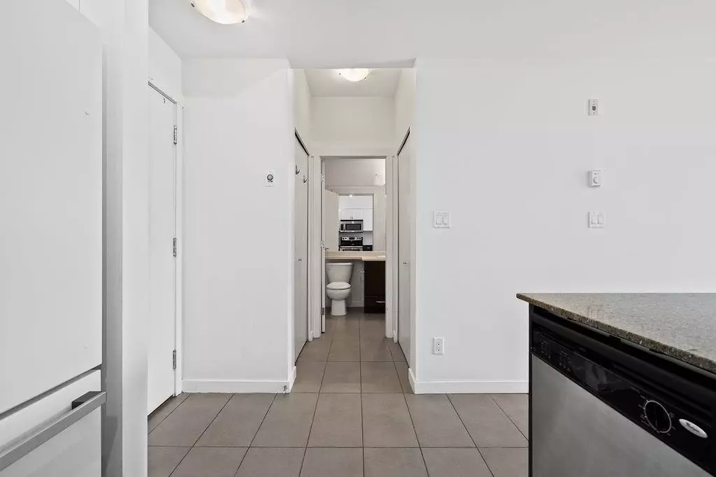 Dining Area Photo of 328 13789 107a Avenue, Surrey, BC