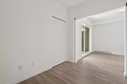 Laundry Room Photo of 328 13789 107a Avenue, Surrey, BC