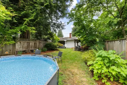 Front Yard Photo of 21678 Mountainview Crescent, Maple Ridge, BC