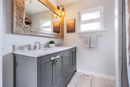 Mudroom Photo of 21678 Mountainview Crescent, Maple Ridge, BC
