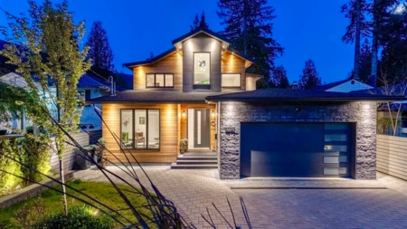 4470 Capilano Road, North Vancouver, BC, North Vancouver — Single Family Residence for sale