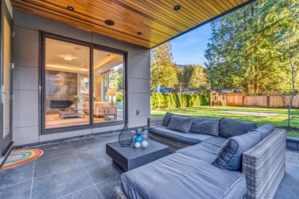 Garden / Landscaping Photo of 4470 Capilano Road, North Vancouver, BC