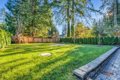 Hot Tub / Spa Photo of 4470 Capilano Road, North Vancouver, BC