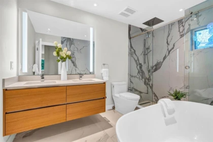Powder Room Photo of 4470 Capilano Road, North Vancouver, BC