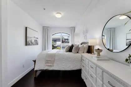 Powder Room Photo of 323 332 Lonsdale Avenue, North Vancouver, BC