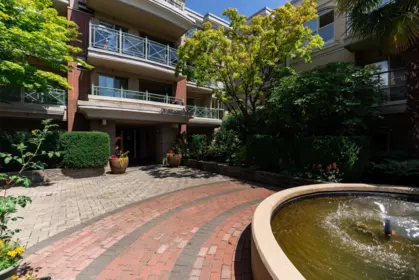 Swimming Pool Photo of 323 332 Lonsdale Avenue, North Vancouver, BC