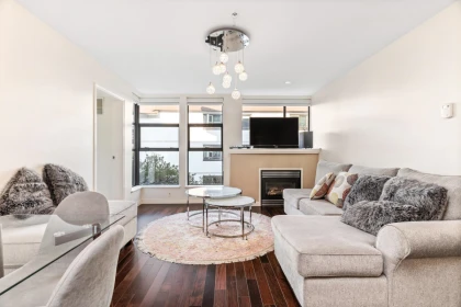 411 345 Lonsdale Avenue, North Vancouver, BC, North Vancouver — Apartment/Condo for sale