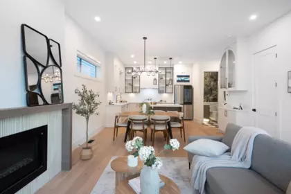 Kitchen Island Photo of 101 2255 Lobb Avenue, Port Coquitlam, BC