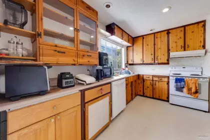 Breakfast Nook Photo of 2087 Harrison Drive, Vancouver, BC