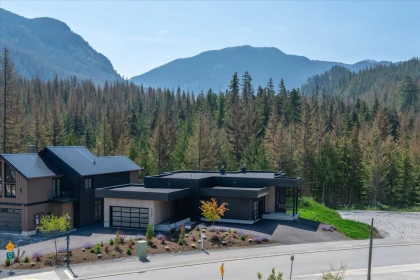 1702 River Run Place, Whistler, BC, Whistler — Half Duplex for sale