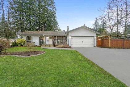 19694 46 Avenue, Langley, BC, Langley — Single Family Residence for sale