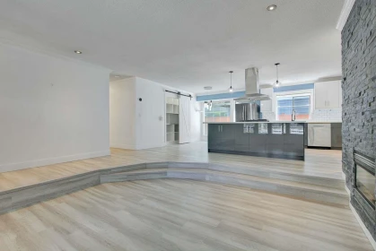 Kitchen Island Photo of 19694 46 Avenue, Langley, BC