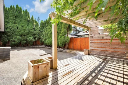 Outdoor Deck Photo of 19694 46 Avenue, Langley, BC