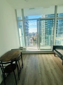 1301 13350 Central Avenue, Surrey, BC, Surrey — Apartment/Condo for sale