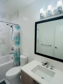 Primary Bathroom Photo of 1301 13350 Central Avenue, Surrey, BC