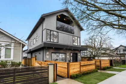 2 3275 Graveley Street, Vancouver, BC, Vancouver — Half Duplex for sale