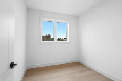 Primary Bedroom Photo of 2 3275 Graveley Street, Vancouver, BC