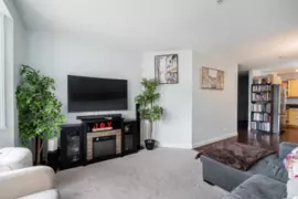 206 19774 56 Avenue, Langley, BC