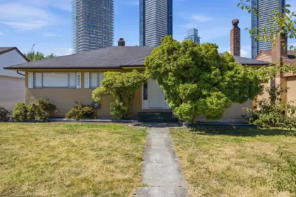 4656 Brentlawn Drive, Burnaby, BC, Burnaby — Single Family Residence for sale