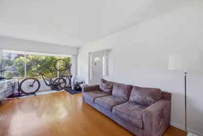 Kitchen Island Photo of 4656 Brentlawn Drive, Burnaby, BC