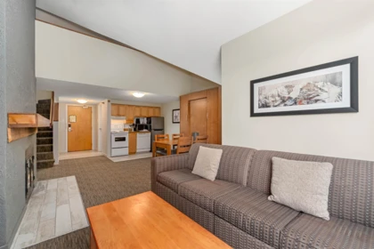 360 4429 Sundial Place, Whistler, BC, Whistler — Apartment/Condo for sale