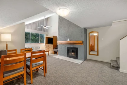 360 4429 Sundial Place, Whistler, BC, Whistler — Apartment/Condo for sale