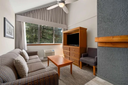 360 4429 Sundial Place, Whistler, BC, Whistler — Apartment/Condo for sale