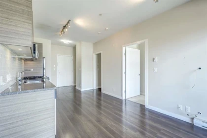 301 13228 Old Yale Road, Surrey, BC, Surrey — Apartment/Condo for sale