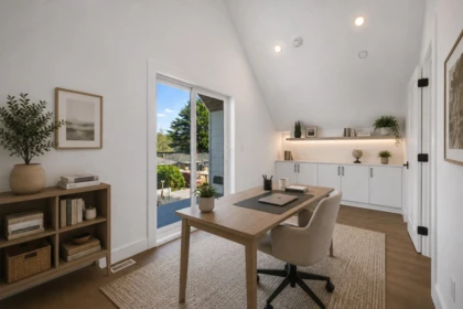 Entry Foyer Photo of 2 3271 E Georgia Street, Vancouver, BC