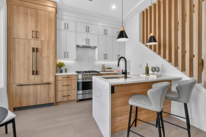 2 3271 E Georgia Street, Vancouver, BC, Vancouver — Half Duplex for sale