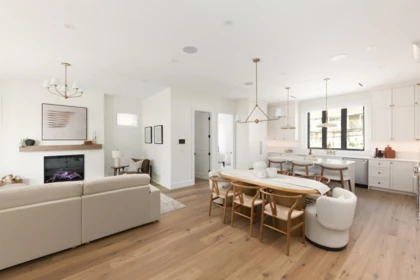 Kitchen Photo of 4 3874 Winlake Crescent, Burnaby, BC